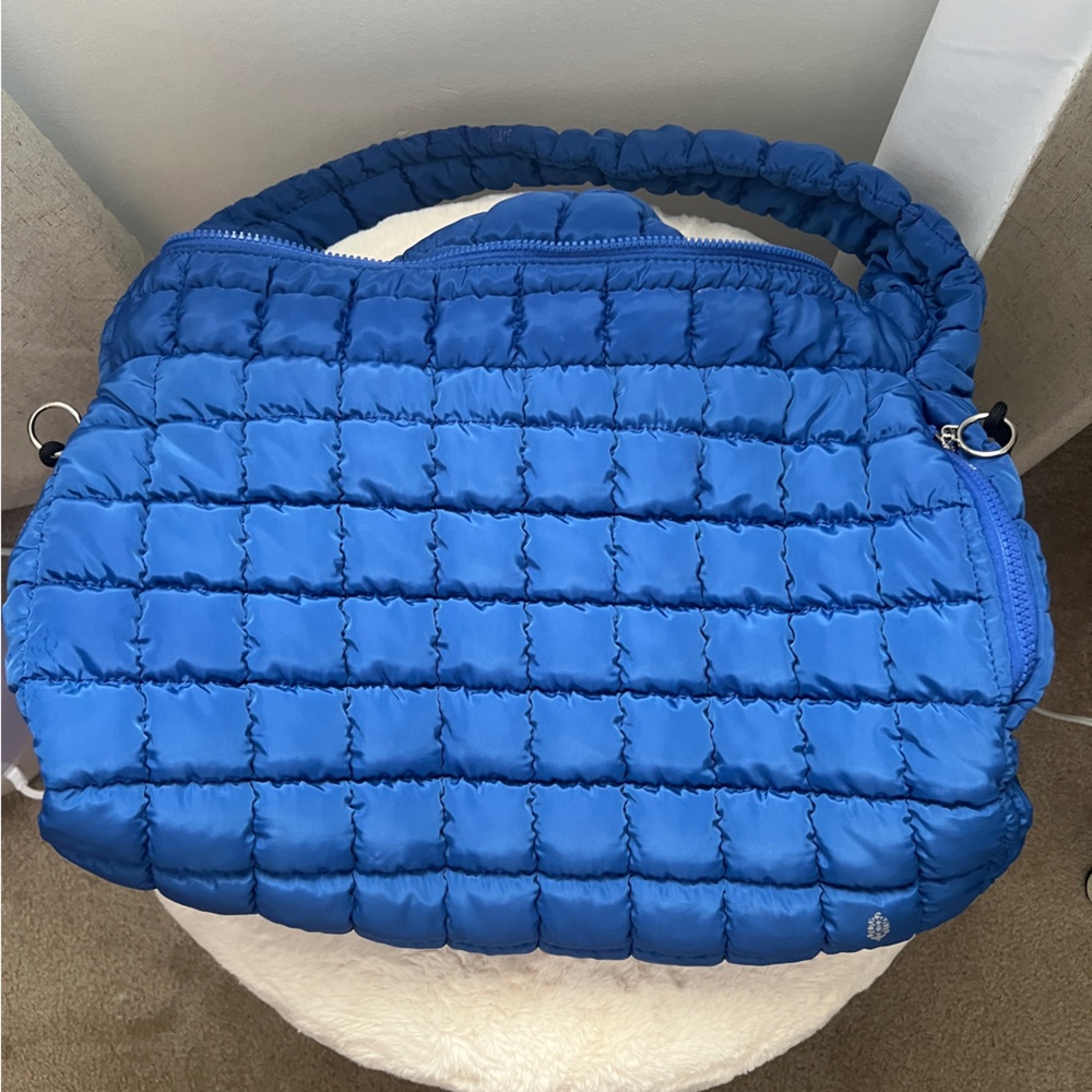 FREE PEOPLE MOVEMENT QUILTED CARRY ALL BAG USED